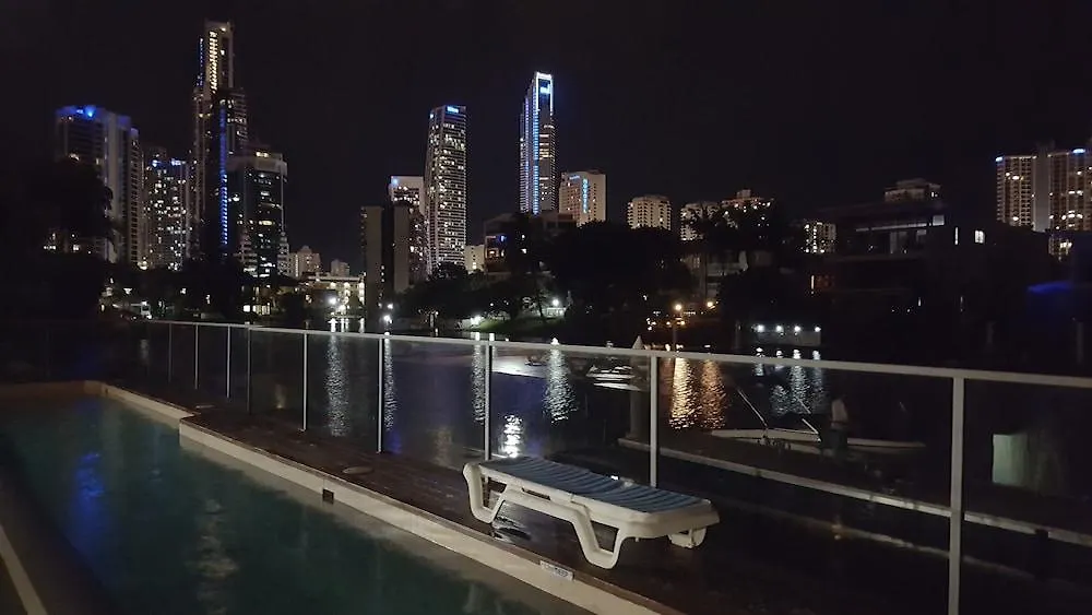 Emerald Surfers Surfers Paradise